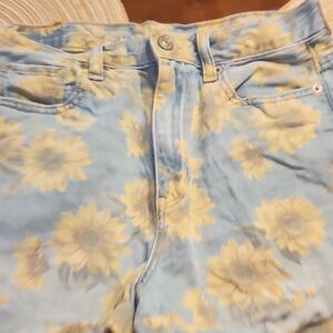 American Eagle Light Blue Denim Jeans